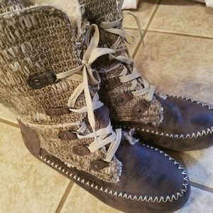 Muk Luks boots